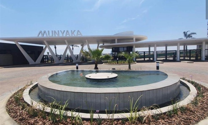 Greater Johannesburg Metropolitan Area Apartment | Apartments in Waterfall