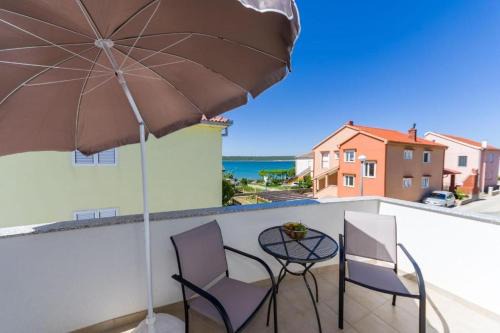 Ljubac Apartment | Apartments Ivanac - close to the beach