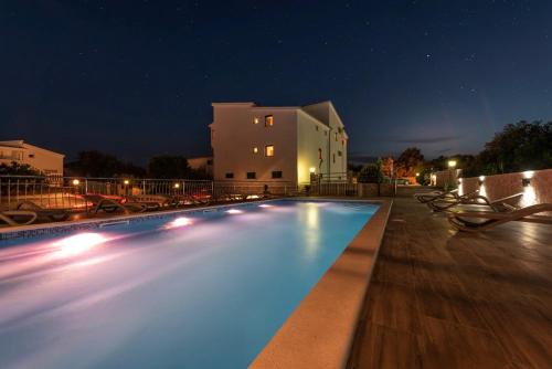 Vinisce House | Apartments Karen