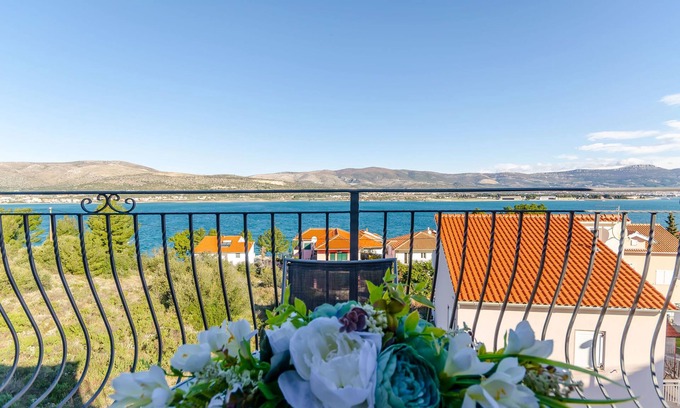 Municipality of Trogir Apartment | Apartments Mia (77371-A3) - Arbanija (Ciovo)