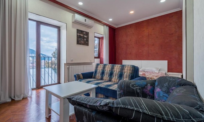 Avlabari Apartment | Apartments near Metekhi Cathedral