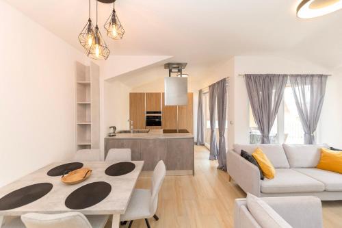 Murter Apartment | Apartments Opat