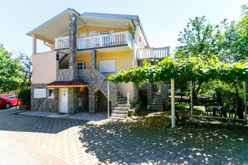 Pinezici Apartment | Apartments Posavec