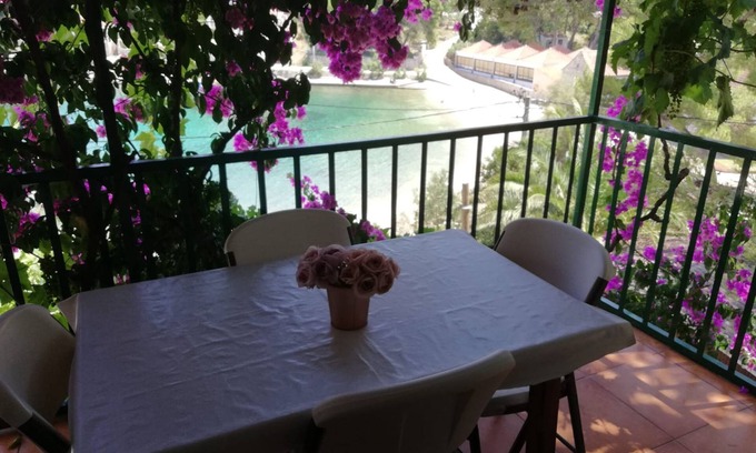 Rogac Apartment | Apartments Rogač (89021-A2) - Rogac - island Solta