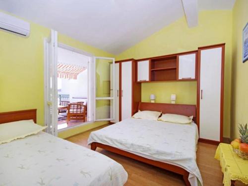 Gorinka Apartment | Apartments Ribarevi - Three Bedroom Apartment With Terrace and Sea View