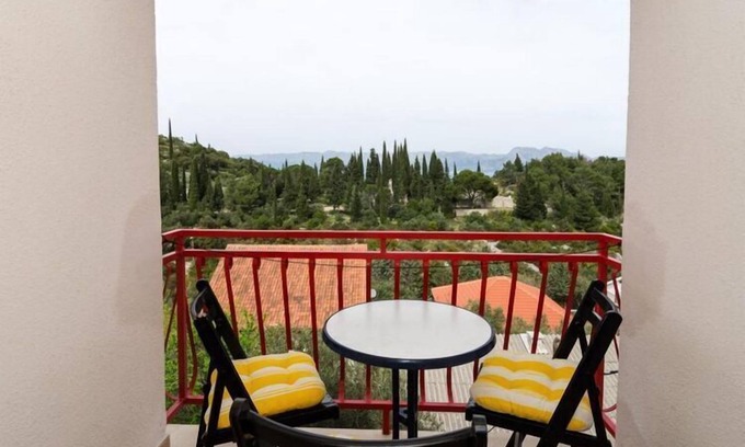 Trpanj Apartment | Apartments Villa Nikol - One Bedroom Apartment with Sea View (APT 2)