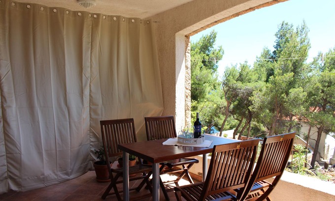 Sveta Nedjelja Apartment | Apartments Vrankovic (24891-A1) - Sv. Nedjelja (Hvar)