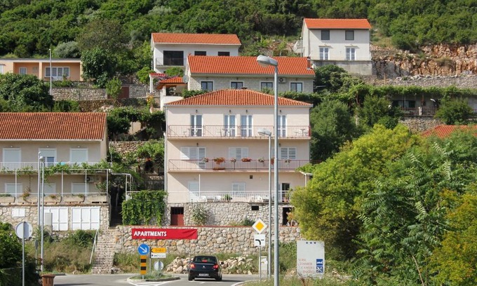Trpanj Apartment | Apartments with a parking space Trpanj, Peljesac - 10180