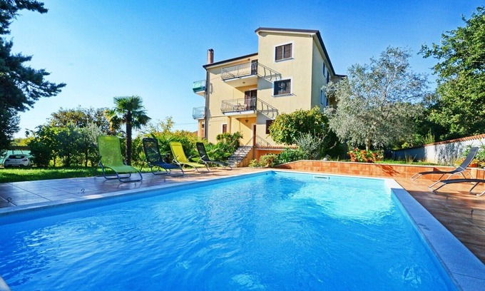Valica Apartment | Apartments with pool Albina /Apartment with pool Albina 4