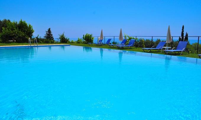 Parelia Apartment | Apartments with Swimming Pool and Sea View - Pelekas Beach, Corfu