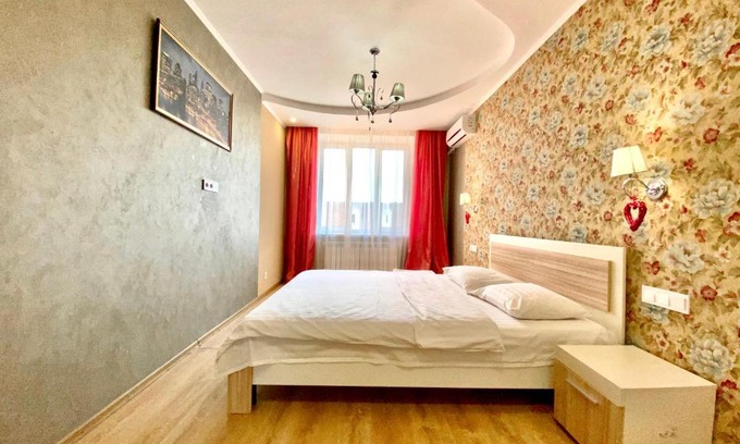 Poltava Apartment | ApartPoltava Світлі та просторі двокімнатні апартаменти в новобудові, закритий паркінг , ЦЕНТР МІСТА, банківський ЧЕК