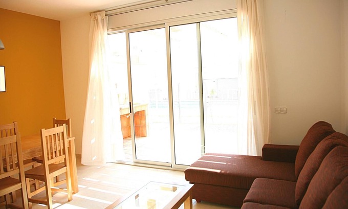 Creixell Apartment | APCOSTAS Via Augusta/Three Bedrooms
