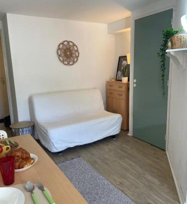 Laval Apartment | Apollo