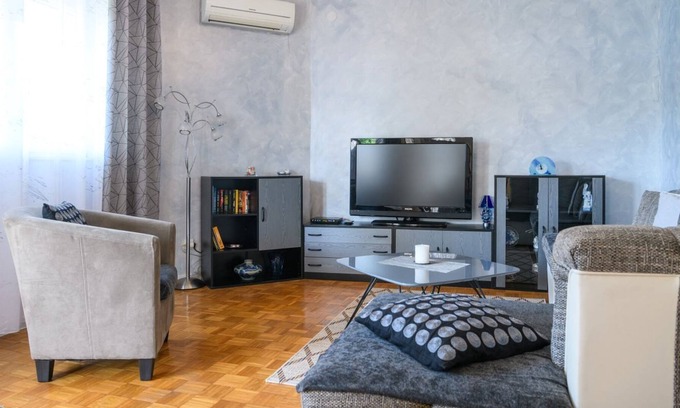 Vinez Apartment | App Ladenci with pool, Vinez