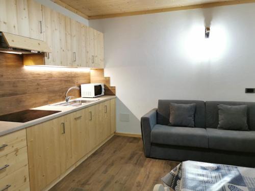 Colle Santa Lucia Apartment | App. Monte Pore - Agriturismo La Majon