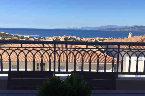 L'Ile-Rousse Apartment | Appart avec terrasse vue sur mer exceptionnelle