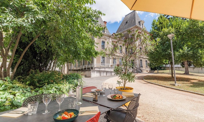 Saint Clair Apartment | Appart'City Confort Lyon Cité Internationale