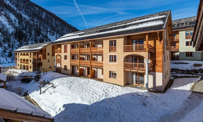 Arvieux Condo | Appart dans le coeur du Queyras | Accès piscine