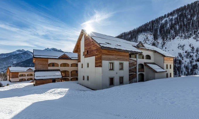 Arvieux Condo | Appart de montagne au calme, avec casiers à ski!