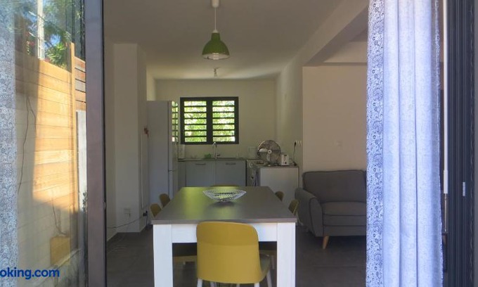 La Saline Les Bains Apartment | Appart Maite 4