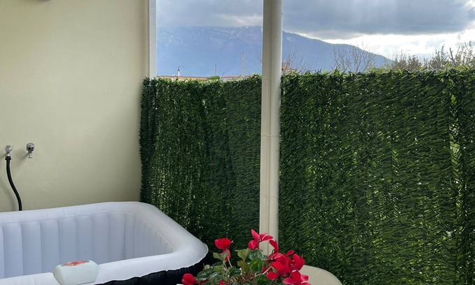 Pompei Apartment | Appartamento a Pompei con Idromassaggio e Servizi Vicini