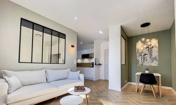 Creon Apartment | Appartchic - Superbe Appartement Parking Sécurisé Plein Centre