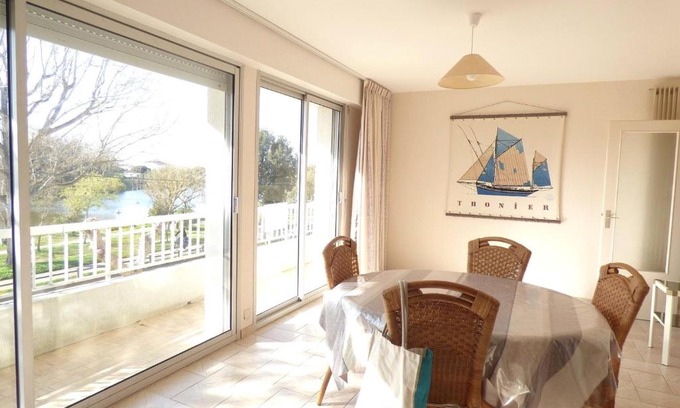 Saint-Gilles-Croix-de-Vie Apartment | Appartement Saint-Gilles-Croix-de-Vie, 3 pièces, 6 personnes - FR-1-428-73