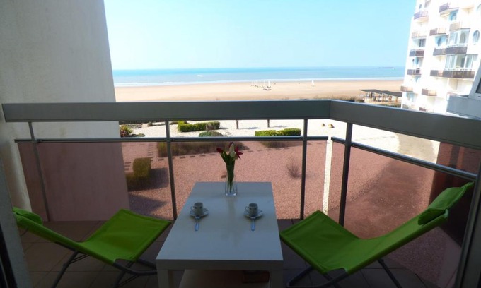 Saint-Gilles-Croix-de-Vie Apartment | Appartement Saint-Gilles-Croix-de-Vie, 3 pièces, 5 personnes - FR-1-428-82
