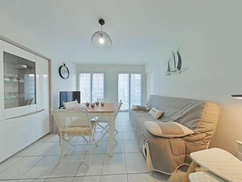 Saint-Gilles-Croix-de-Vie Apartment | Appartement 2 pièces avec parking privé, proche plage et commerces, Saint-Gilles-Croix-de-Vie - FR-1-224-783