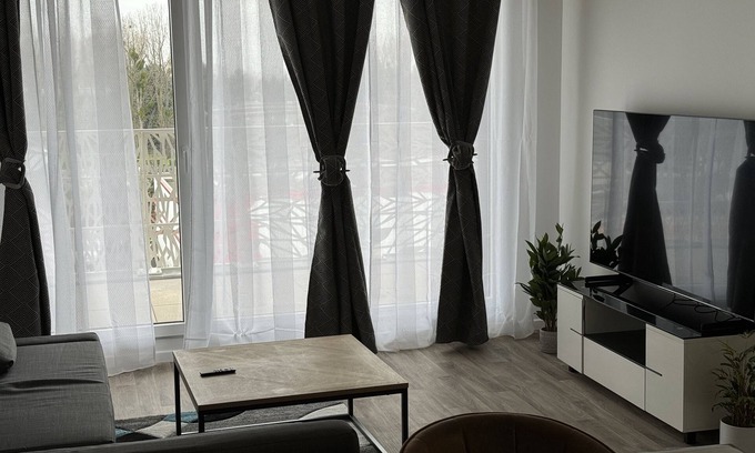 Pierrefitte-sur-Seine Apartment | Appartement Neuf Style Epure