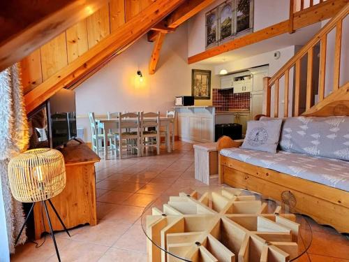 Saint-Gervais-les-Bains Apartment | Appartement Duplex Confortable a Saint Gervais les Bains Balcon
