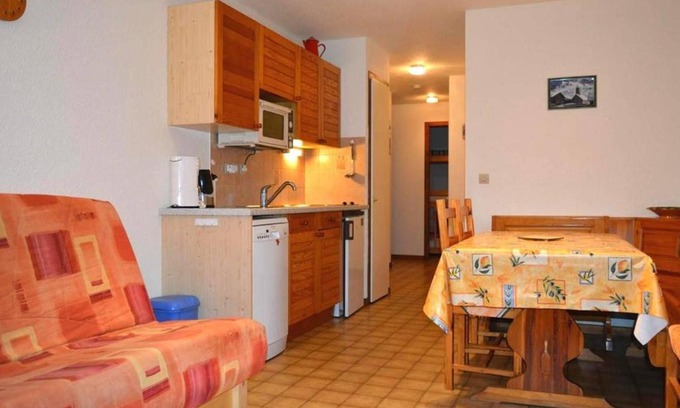 Le Chinaillon Apartment | Appartement 2 pièces cabine, 300m pistes/comm, mén. inclus, parking - FR-1-241-11