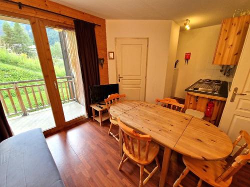 Valfrejus Apartment | Appartement 2 pièces + cabine, 6 personnes, bien situé à 30m du télécabine - Rue du Cheval Blanc, Modane - FR-1-265-187