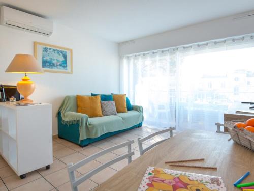 Saint-Raphael Apartment | Appartement 2 pièces avec Terrasse - Plage à 50m - Climatisé - Proche Gare et Commerces - FR-1-466A-4