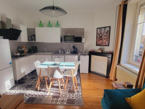 Haussonville-Blandan-Mon Desert-Saurupt Apartment | Appartement 3 étoiles avec terrasse privée à Nancy - FR-1-584-344