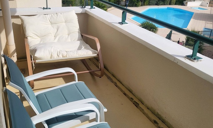 Dives-sur-Mer Condo | Appartement 3 Pièces - Résidence Avec Piscine - Port Guillaume