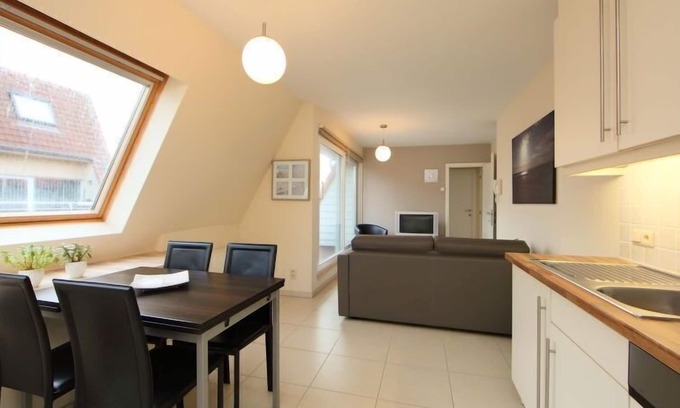 Bredene Apartment | Appartement 502 by Interhome
