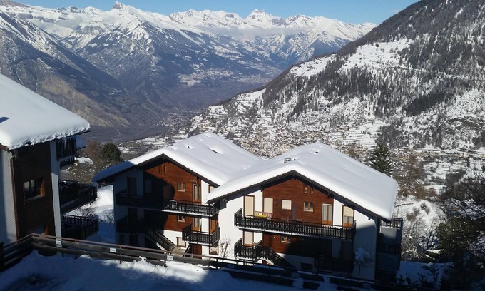 La Tzoumaz Apartment | Appartement Arolles 701 - La Tzoumaz, 4 Vallees