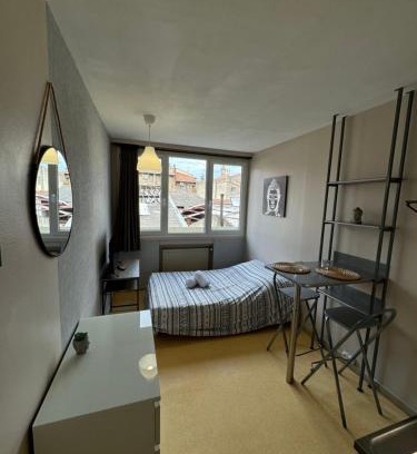 Faubourg Saint-Jacques Apartment | Appartement au centre de Valence Studio 5