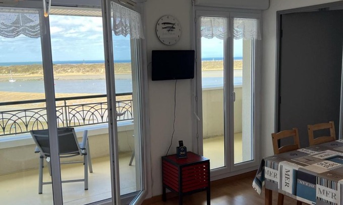 Port Guillaume Apartment | Appartement avec Piscine et Parking, 2 Pièces à Port-Guillaume - FR-1-487-347