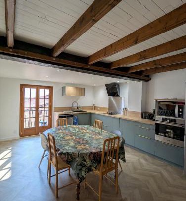 Saint-Mathieu Apartment | Appartement avec toît terrasse