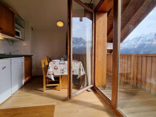 Saint-Etienne-en-Devoluy Apartment | Appartement cabine 2 pièces - 6 pers - Près des pistes - FR-1-525-225