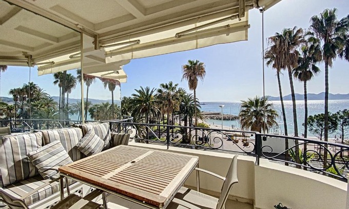 Pointe Croisette Apartment | Appartement Cannes, 3 pièces, 4 personnes - FR-1-470-1