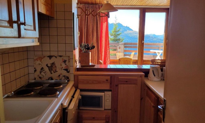La Rosiere Apartment | Appartement chaleureux avec balcon, WIFI gratuit, proche pistes et services, La Rosière - FR-1-275-132