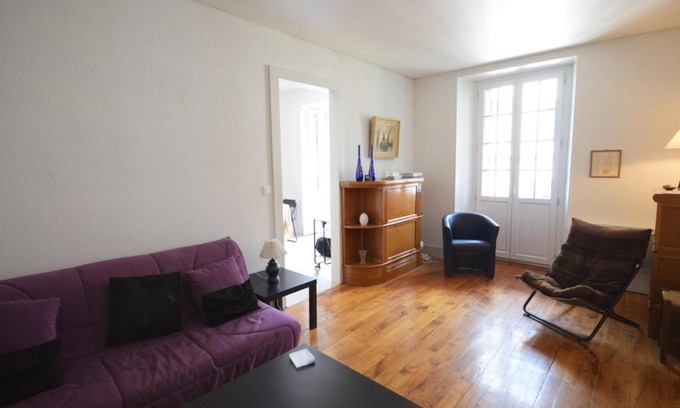 Evian-les-Bains Apartment | Appartement charmant avec balcon, wifi et animaux admis à Évian-les-Bains - FR-1-498-14