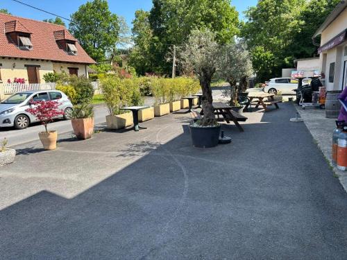 Objat Apartment | Appartement confortable avec jardin à Objat, 120 m²