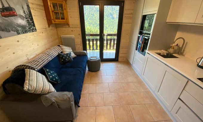 Chatel Apartment | Appartement cosy à Châtel avec parking privé, proche centre et télécabine. Animaux non admis. - FR-1-693-45