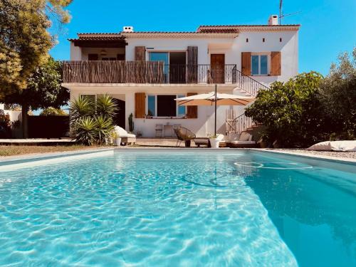 Sollies Pont House | Appartement dans haut de villa