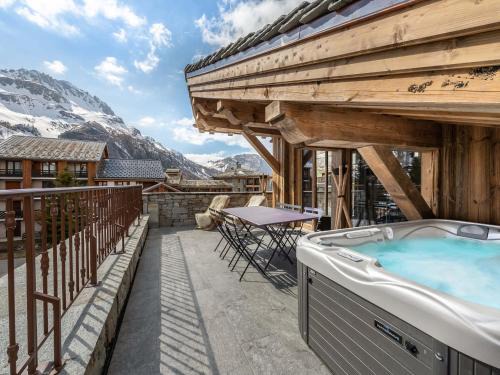 Val-d'Isere Apartment | Appartement Duplex avec Terrasse, Jacuzzi et Cheminée - Val-d'Isère - FR-1-567-63
