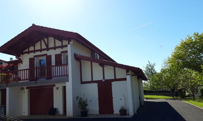 Espelette Apartment | Appartement en rez de chaussee de maison